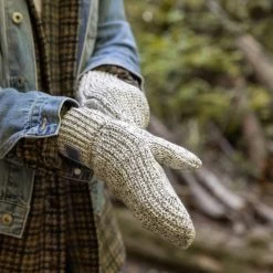 Gray Speckled Mittens S/M 5 Gray Speckled Mittens S/M -Love Your Melon LYM.10.23.Bundle.Up .Week .eCom .Adult .Mittens.Grey .Speck .PDP .3 1 36df3b2d fde6 4e4c a82d b5aad9212c87