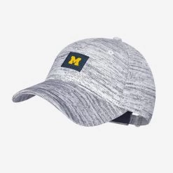 Michigan Wolverines White And Navy Speckled Hero Cap