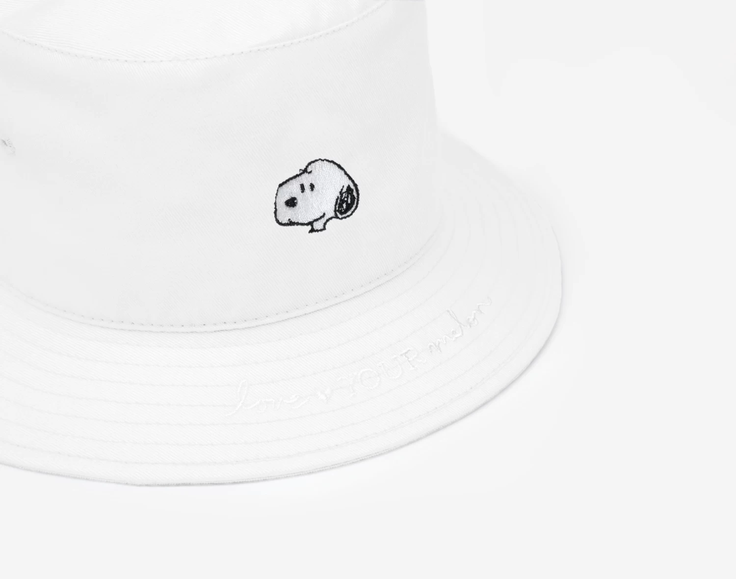 Snoopy White Bucket Hat 2 Snoopy White Bucket Hat - Image 2