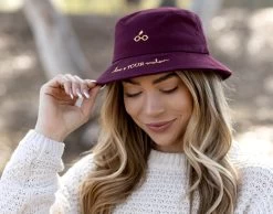 Harry Potter™ Scar And Glasses Burgundy Bucket Hat -Love Your Melon e LYM HarryPotter Kaylyn 5 9 22 14